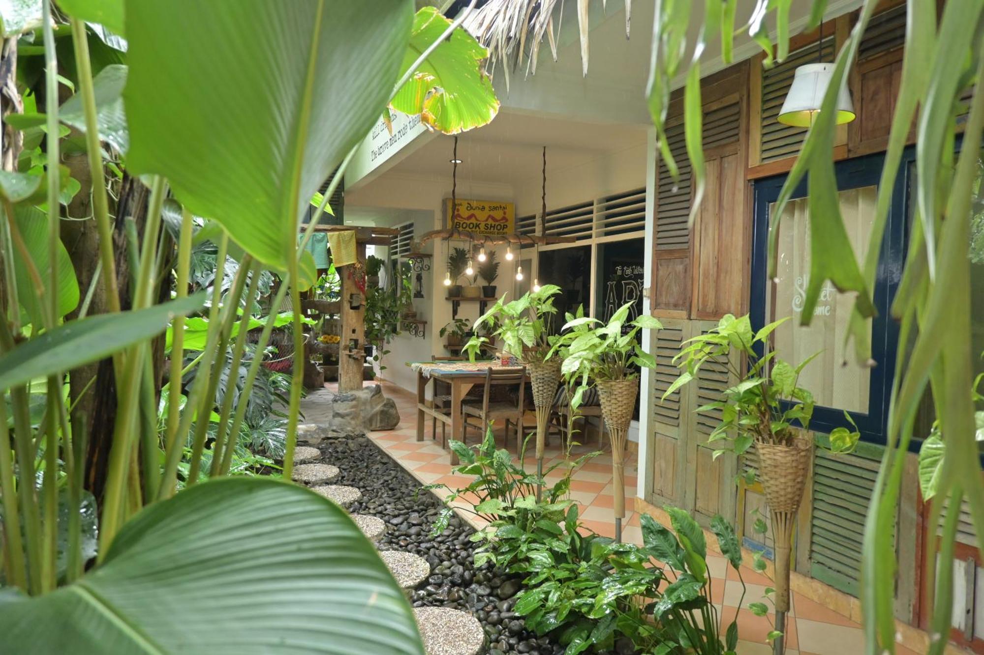 Happy Buddha Jogjacarta Exterior foto